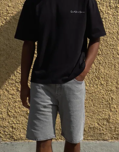 Grå jeansshorts från Jack & Jones i baggy passform med fem fickor