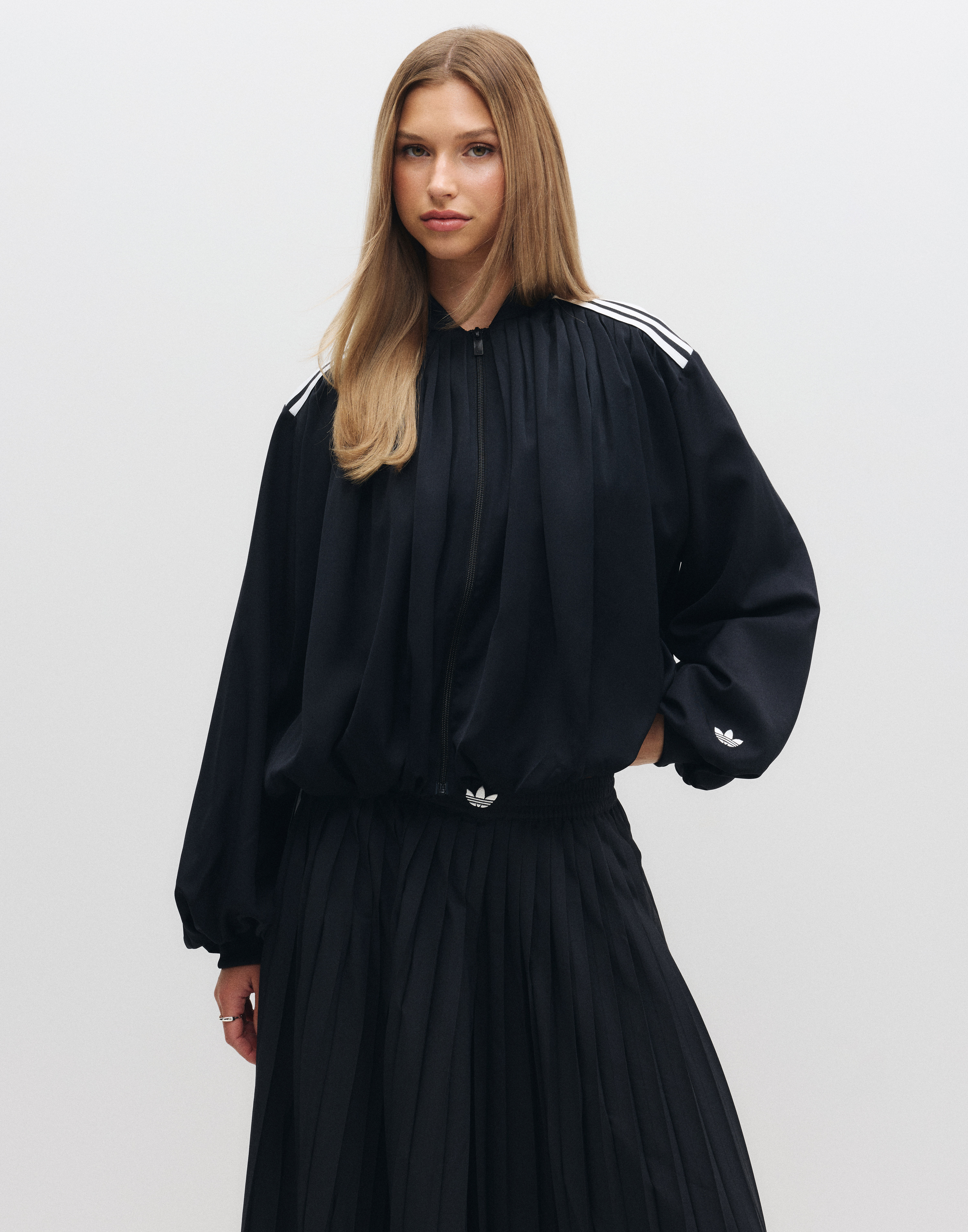 Kjøp Adidas Originals Pleated Tt - Black | Nelly.com