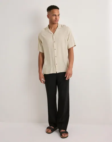JACK & JONES Jjejeff Resort Solid Shirt Ss Sn Kortärmade skjortor herr – bild 2
