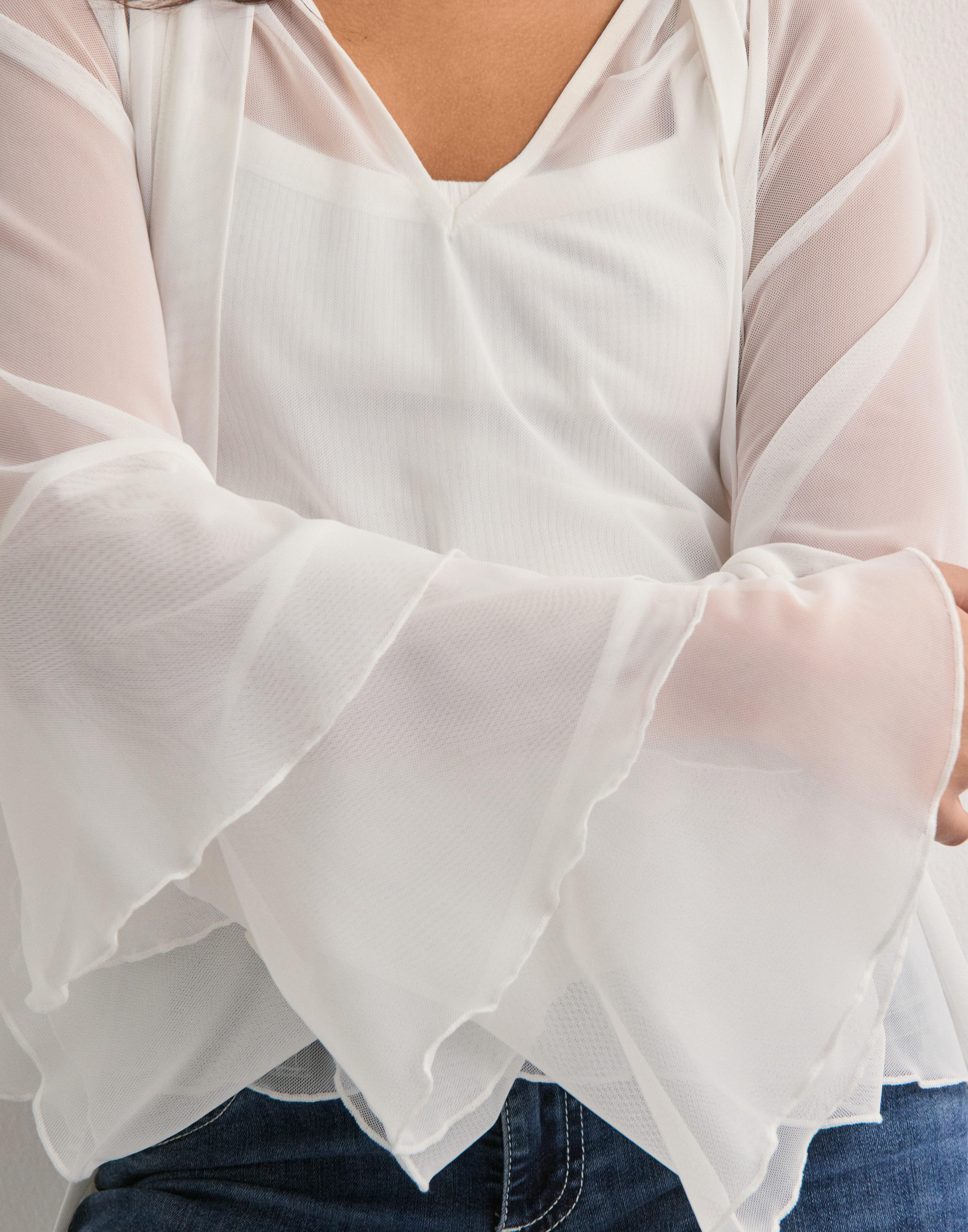 254531-0001_05.jpg CLANE MESH FORM SLEEVE BLOUSE 1Size