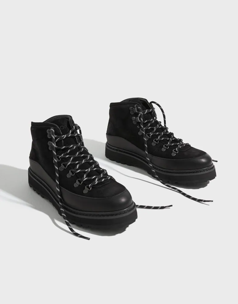 Core Cap Suede M Hiking boots
