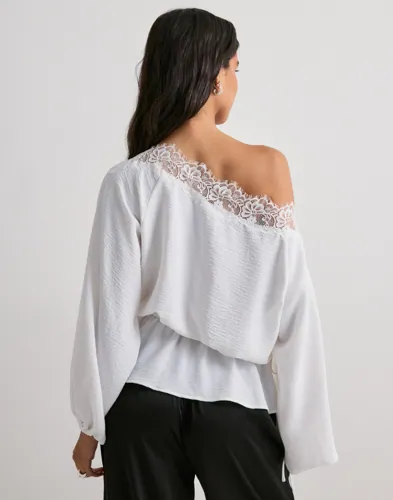 Nelly Slouchy Lace Blouse blusar dam – bild 2