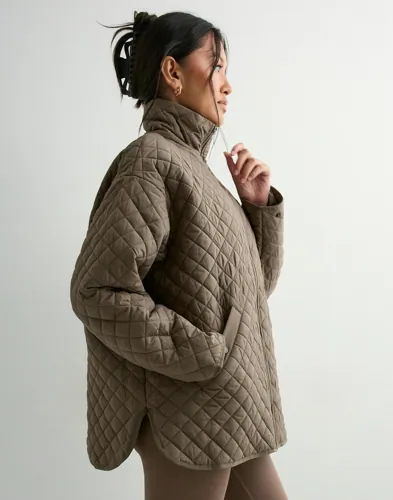 Aim'n - Brun - Oversized Quilted Jacket