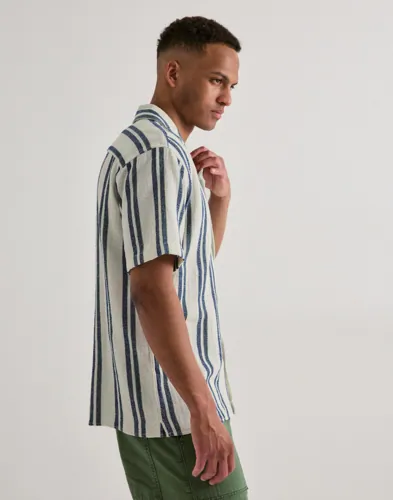 JACK & JONES Jorcoba Stripe Resort Shirt Ss Sn Randiga skjortor herr – bild 2