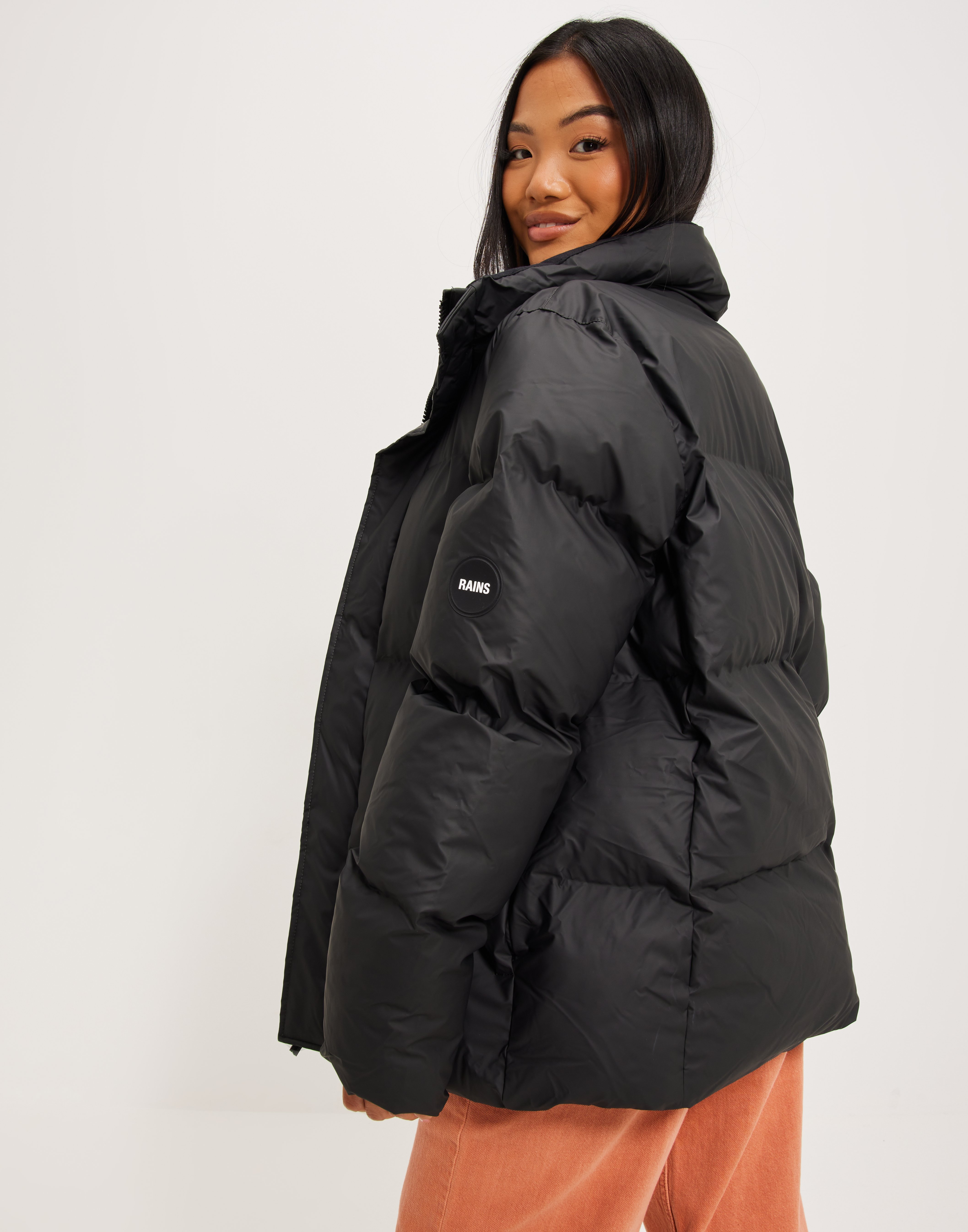 Black boxy puffer jacket online