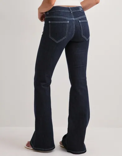 Nelly - Blå - Super Flare Jeans