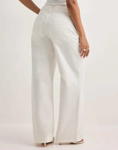 Nelly - Vit - Baggy Jeans