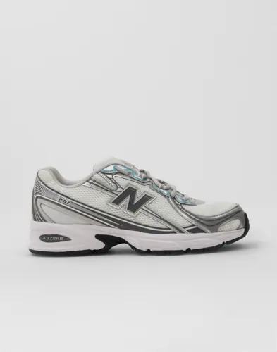New Balance 740 chunky sneakers i grått med logga på sidan