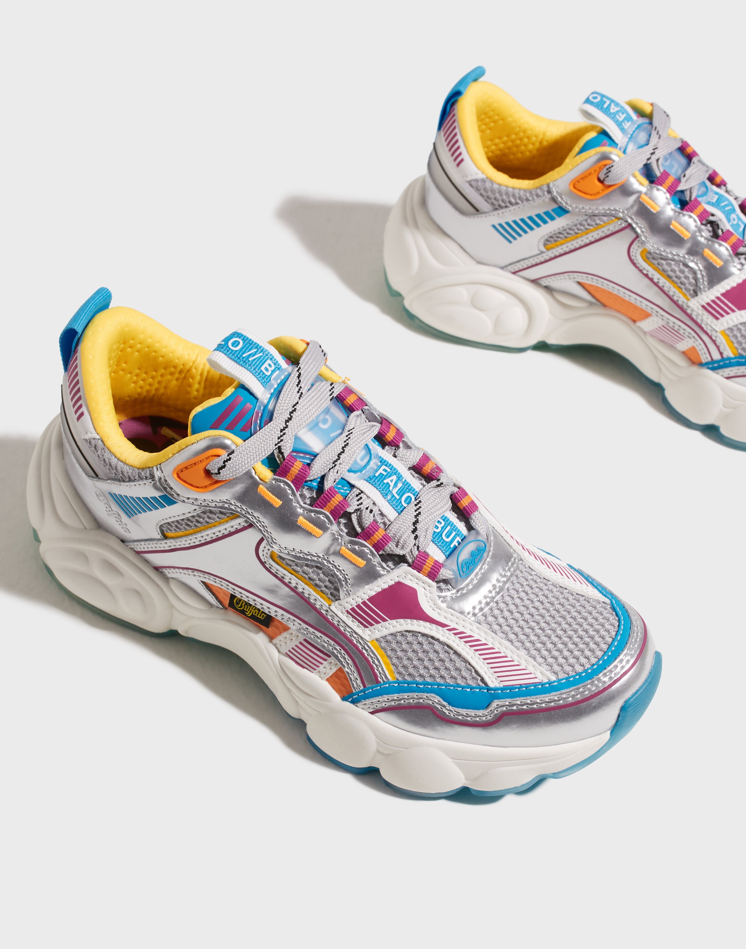 Kaufe Buffalo CLD Run Jog in weiß im BUFFALO® Shop