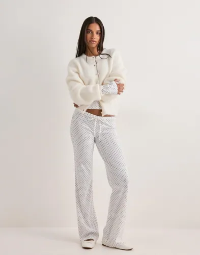 Nelly Cute Print Pants mjukisbyxor dam – bild 2
