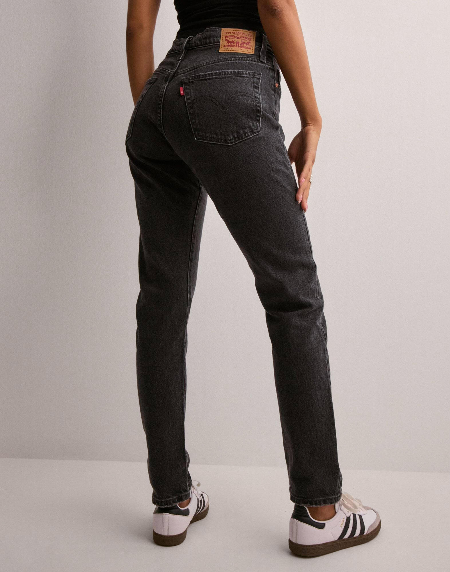 Levi's 501 skinny jeans coal black on sale