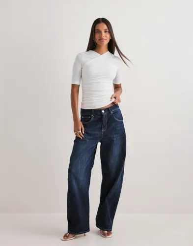 Nelly Ruched Wrap Top toppar dam – bild 2