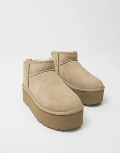 UGG W Cl Ultra MiniPlatf kängor dam – bild 2