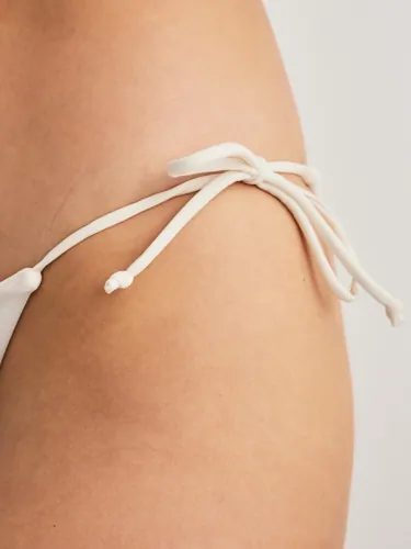 Nelly Flavour Straight Bikini Panty dam – bild 3