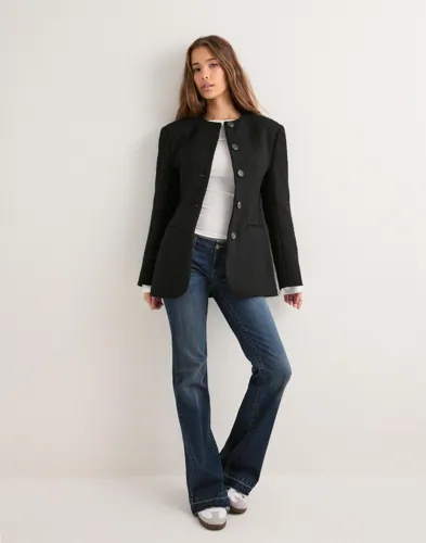 Malina - Sort - Carol Fitted Round Neck Blazer