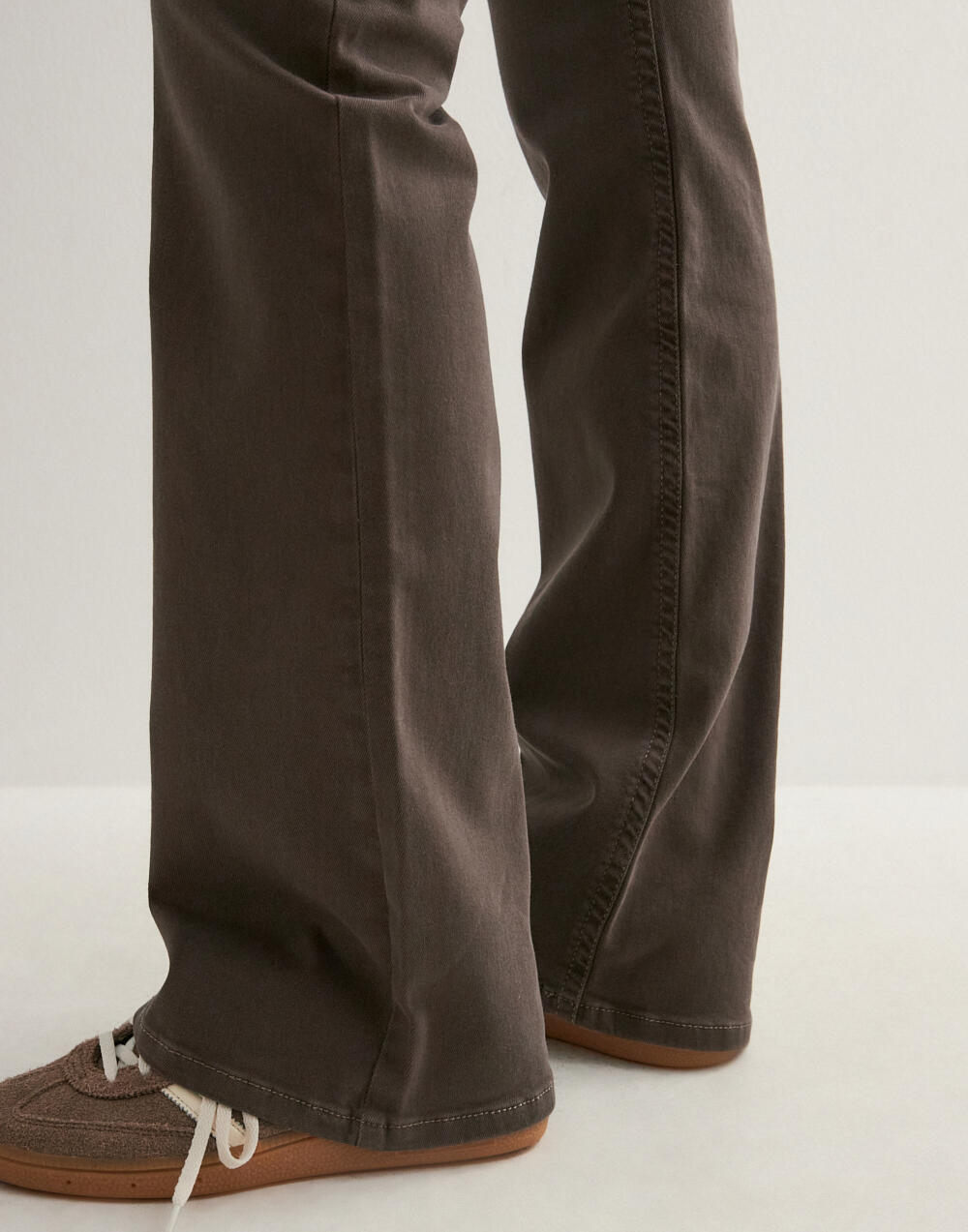 [LOW CLASSIC] /☆ 24FW PIN TUCK BOOTCUT PANTS / BROWN JUNKYARD Classy Bootcut Pant Dark brown | Women | Junkyard