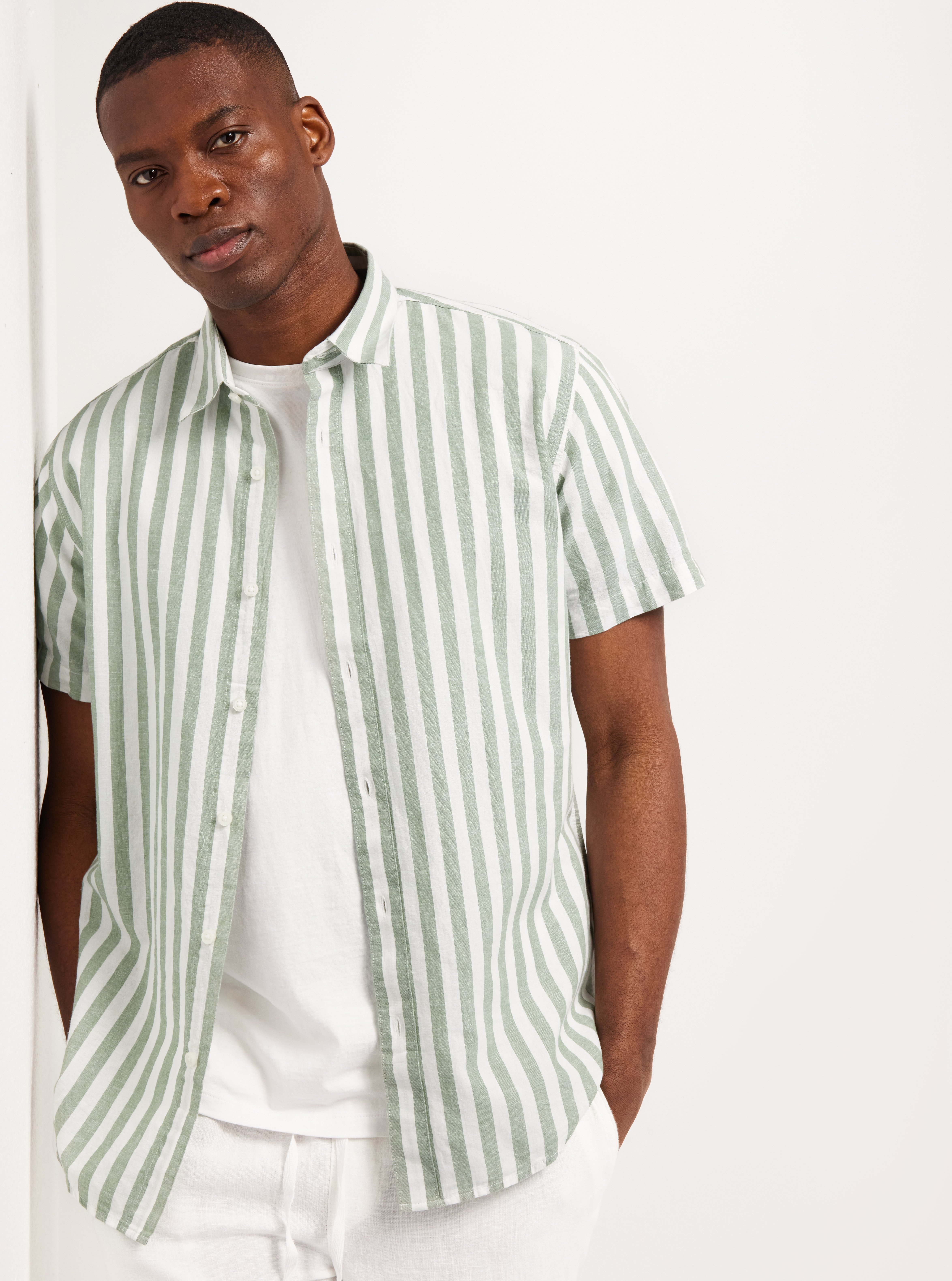 Selected Homme Slhregnew-Linen Shirt Ss Classic Gröna skjortor Grøn