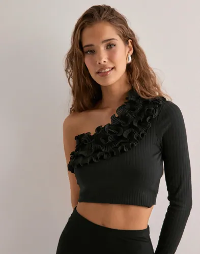 ONLY Onlnulan Life One Shoulder Frill To toppar dam – bild 2