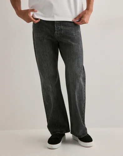 Svarta jeans från Jack & Jones med rak passform och femficksdesign