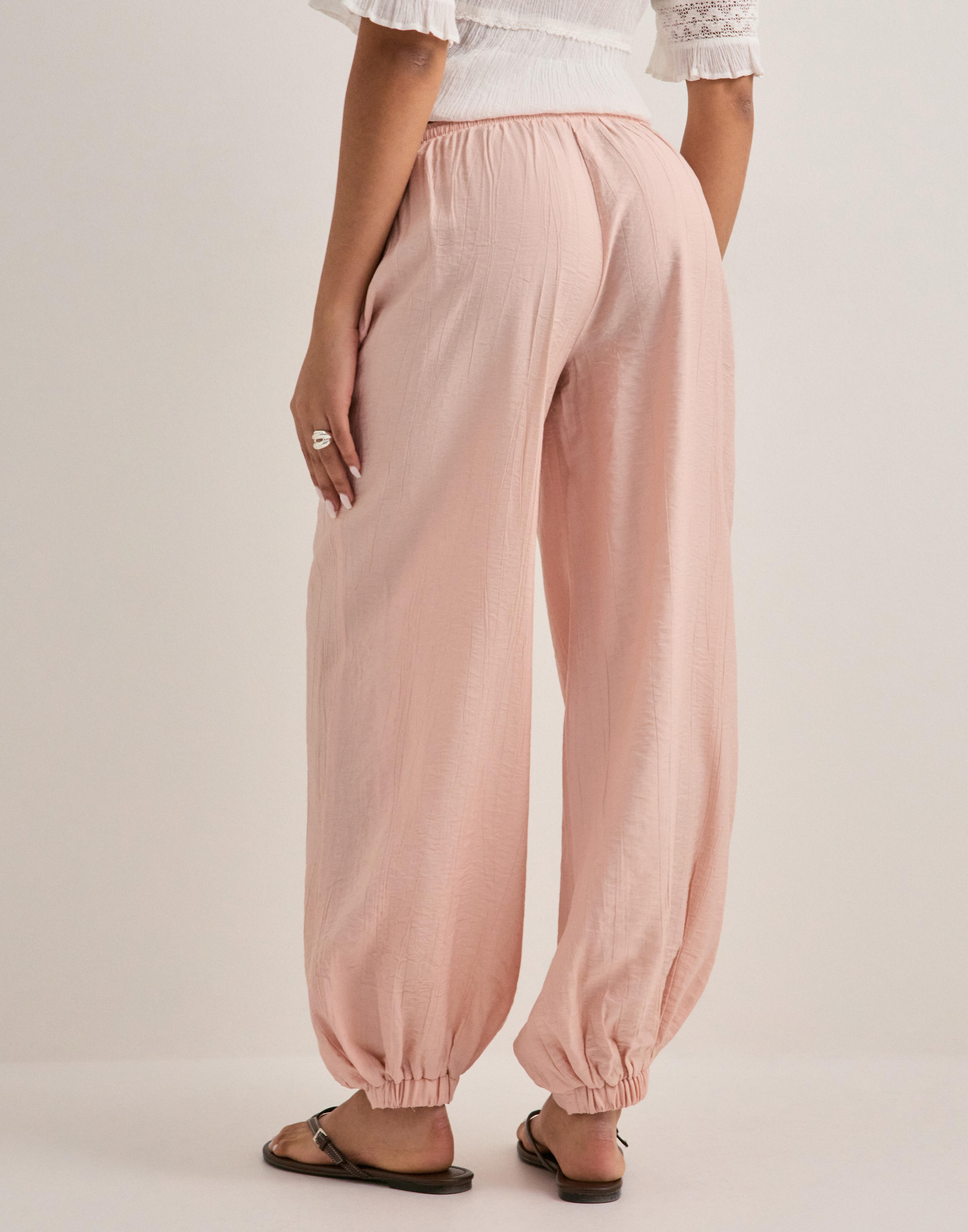 Balloon pants for Women - Trendy volume and shape | Nelly