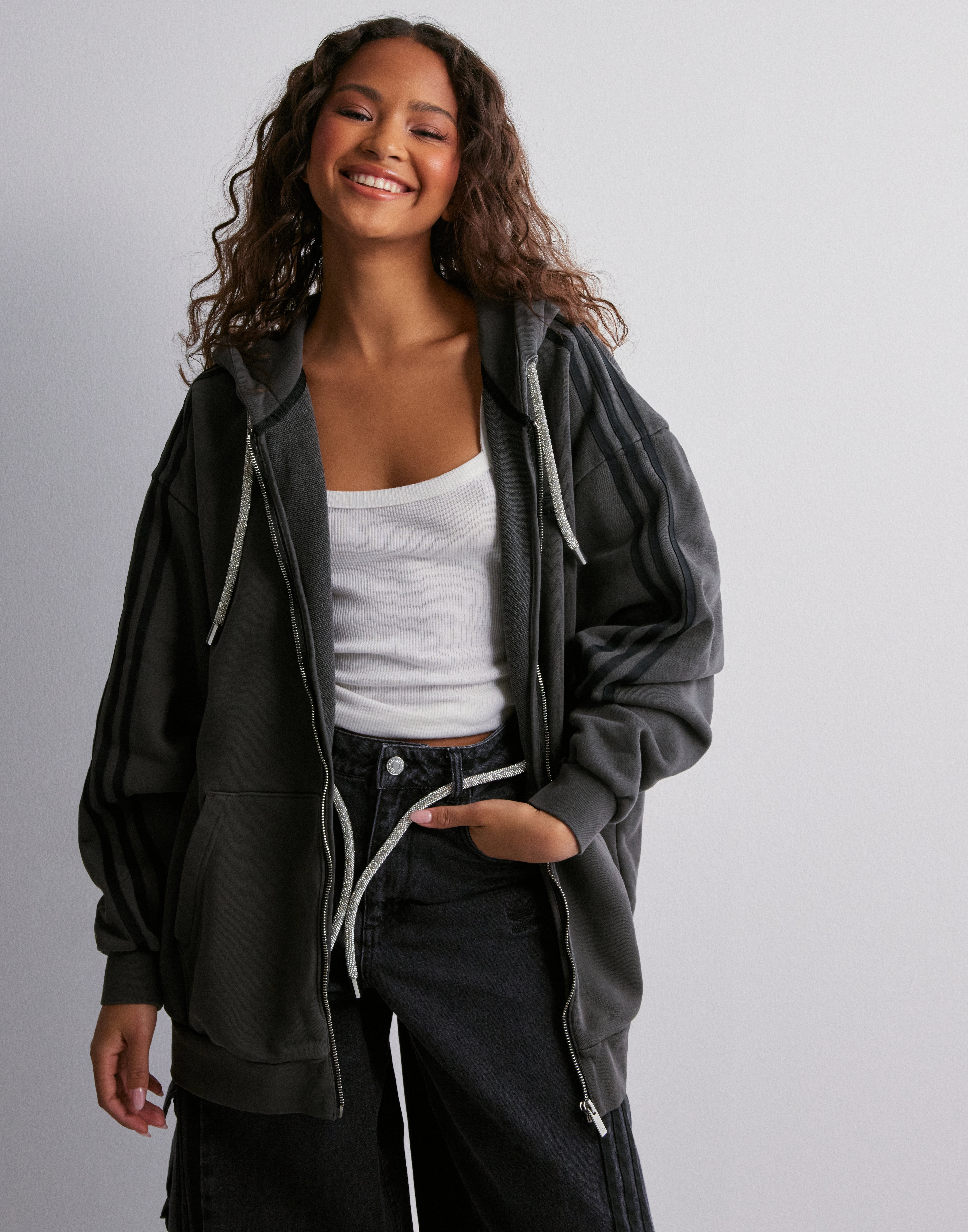 adidas ウォッシュド加工 OVZD HOODIE Buy Adidas Originals OVZD FULL ZIP H - Black | Nelly.com