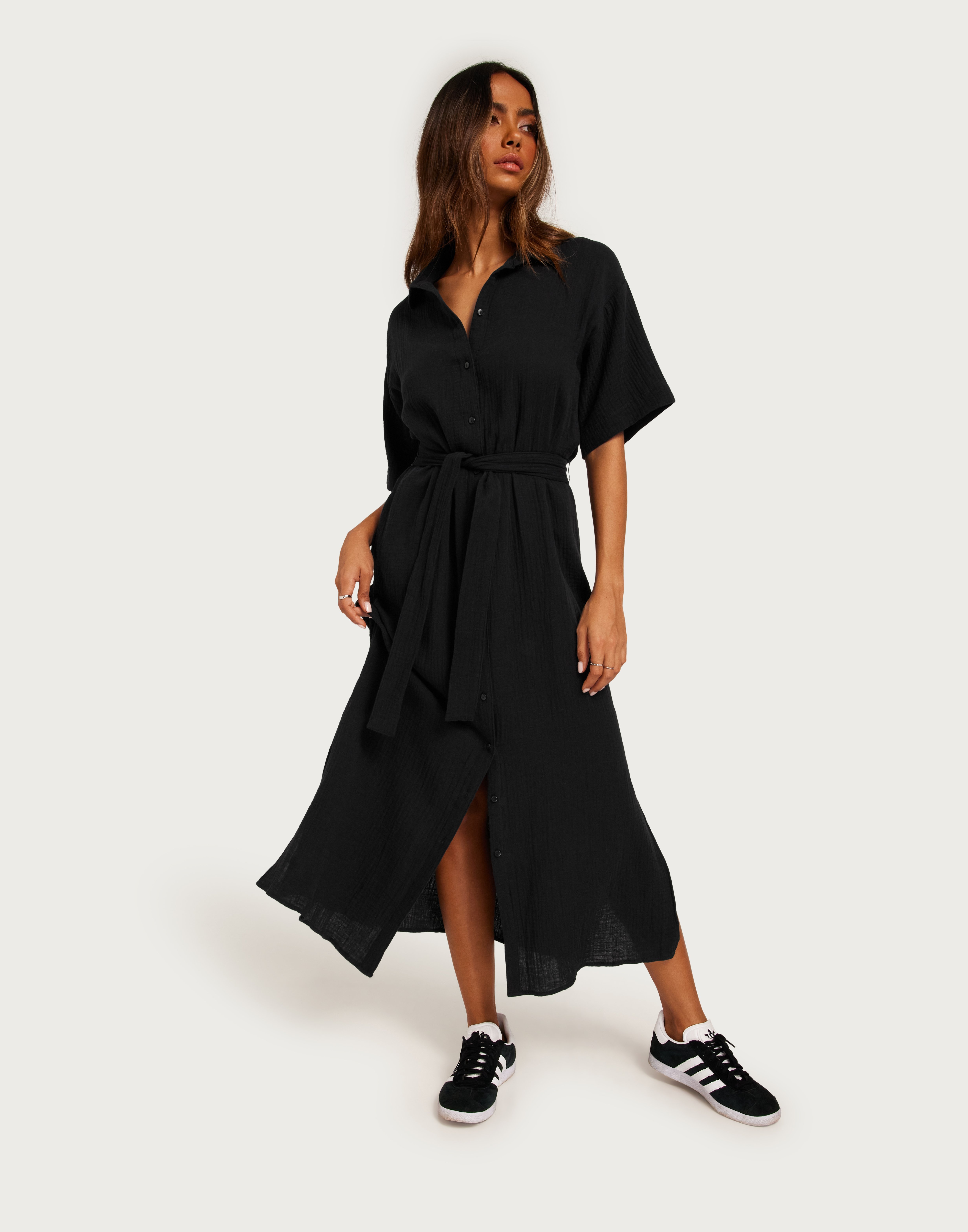 Osta Vero Moda VMNATALI NIA 2/4 CALF SHIRT DRESS W - Black | Nelly.com