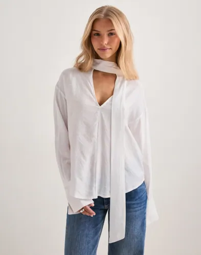 Nelly - Vit - Scarf Blouse