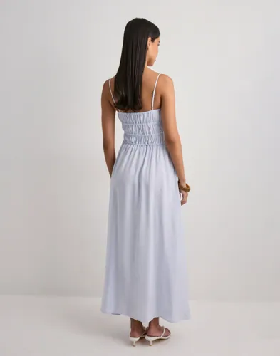 ONLY Onlwarsila Long Strap Smock Dress sommarklänningar dam – bild 3