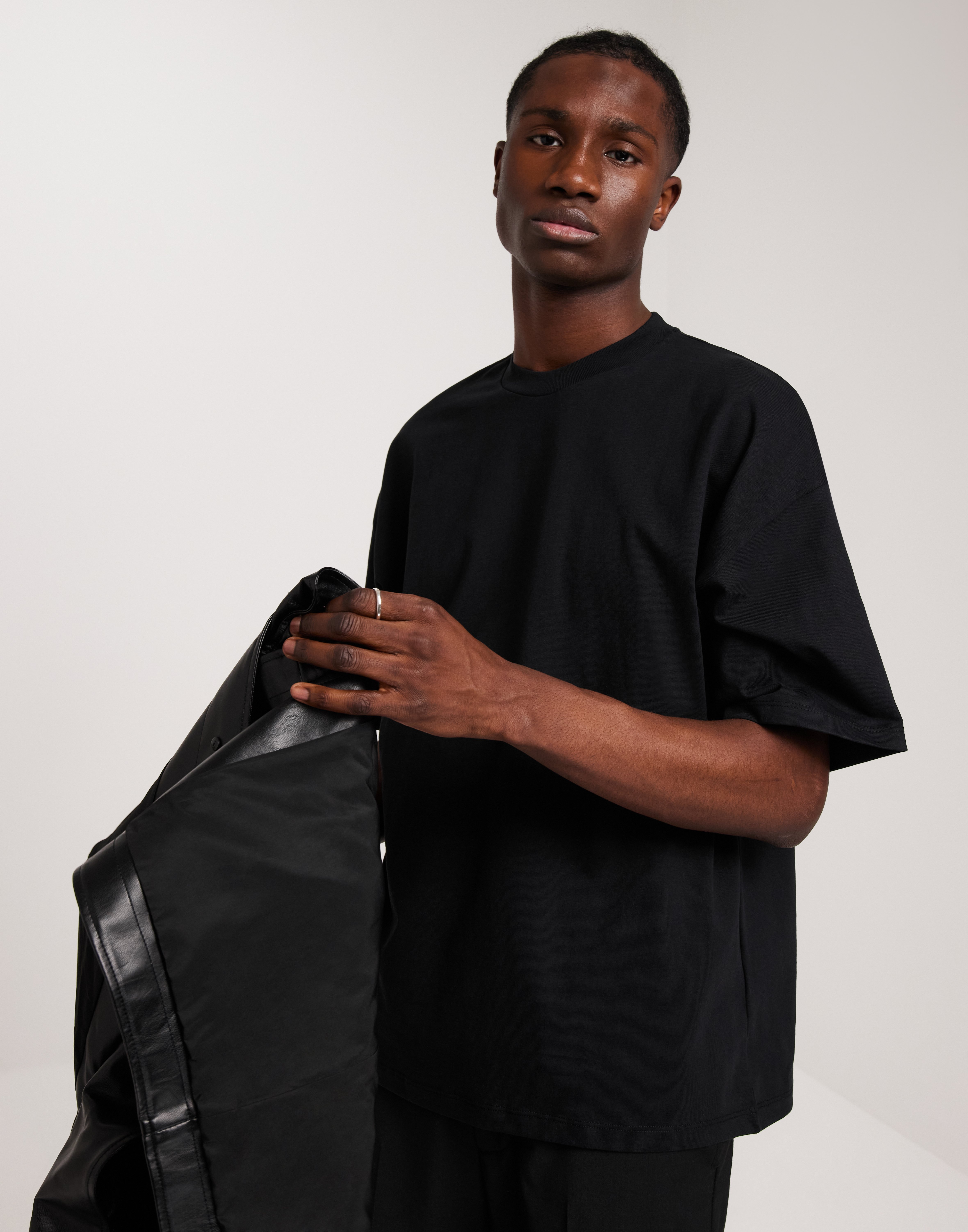 Selected Homme Slhboxy-Cfw 220 Tee Ex Oversized t-shirts Sort