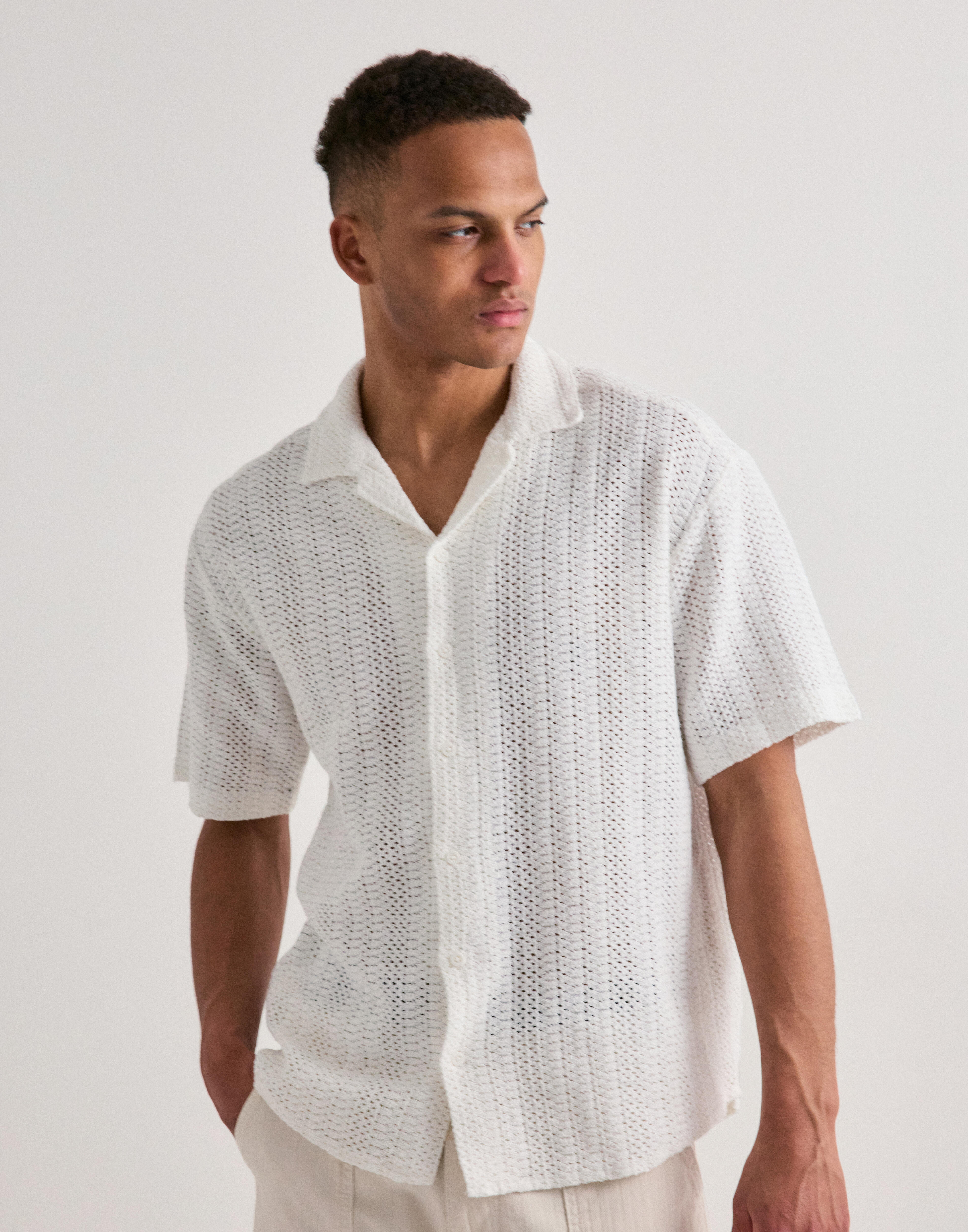 Buy Only & Sons ONSDANI CROCHET SS SHIRT NOOS - Gardenia | NLYMAN