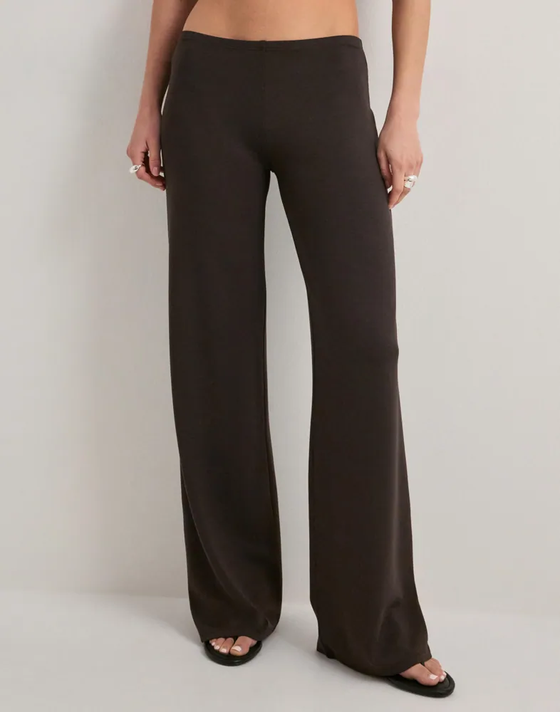 Nelly Luxury Low Waist Pants byxor dam – bild 2