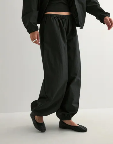 Nelly Balloon Pants mjukisbyxor dam – bild 3