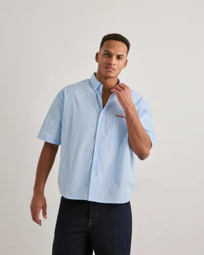 Que Sera Sera Steve Stripe Shirt SS Randiga skjortor Blå