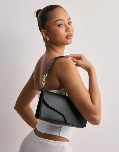 Assisi Leather Shoulder Bag