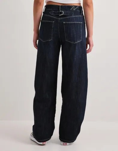 Nelly Twisted Barrel Buckle Jeans dam – bild 5