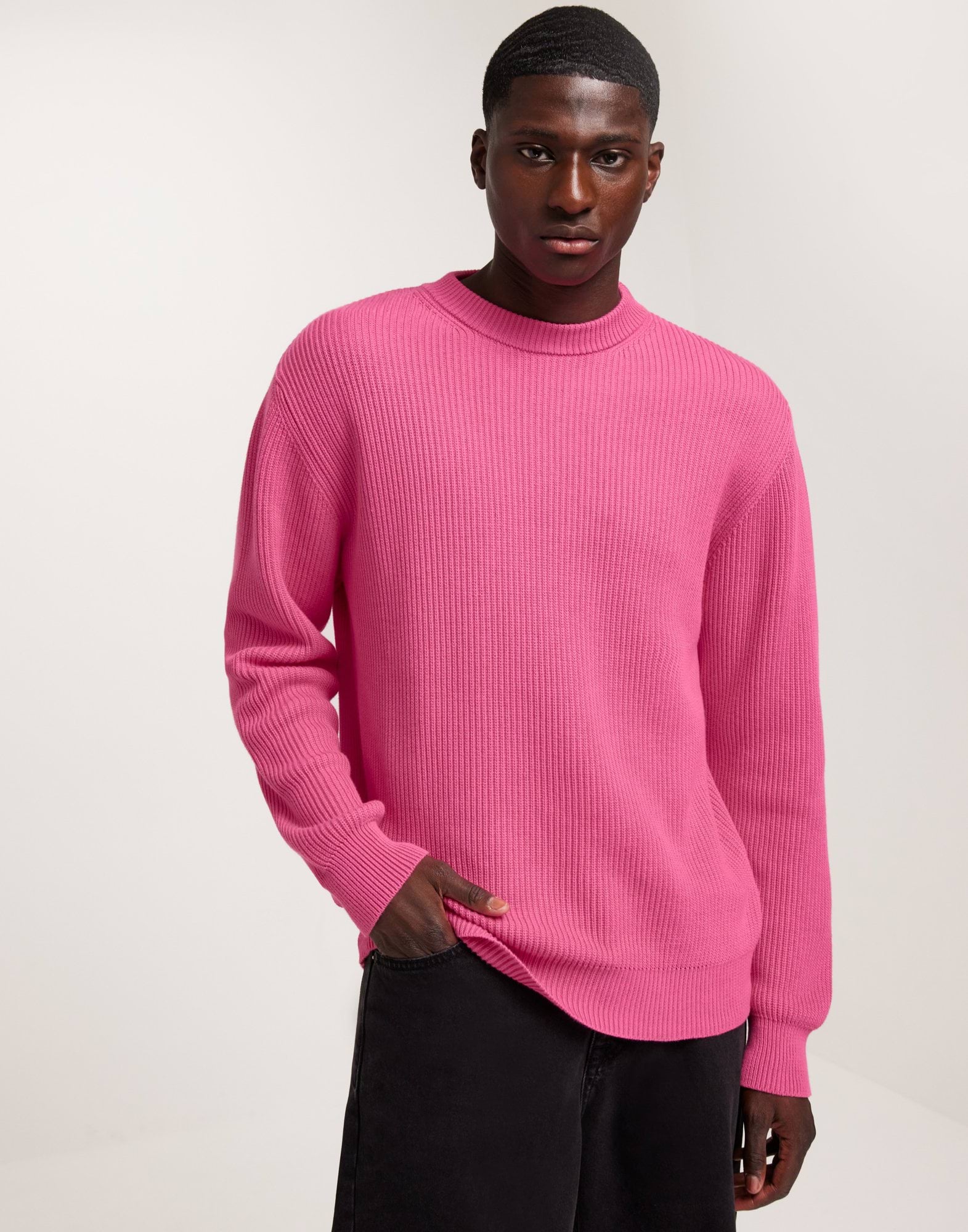 Round Neck Knit