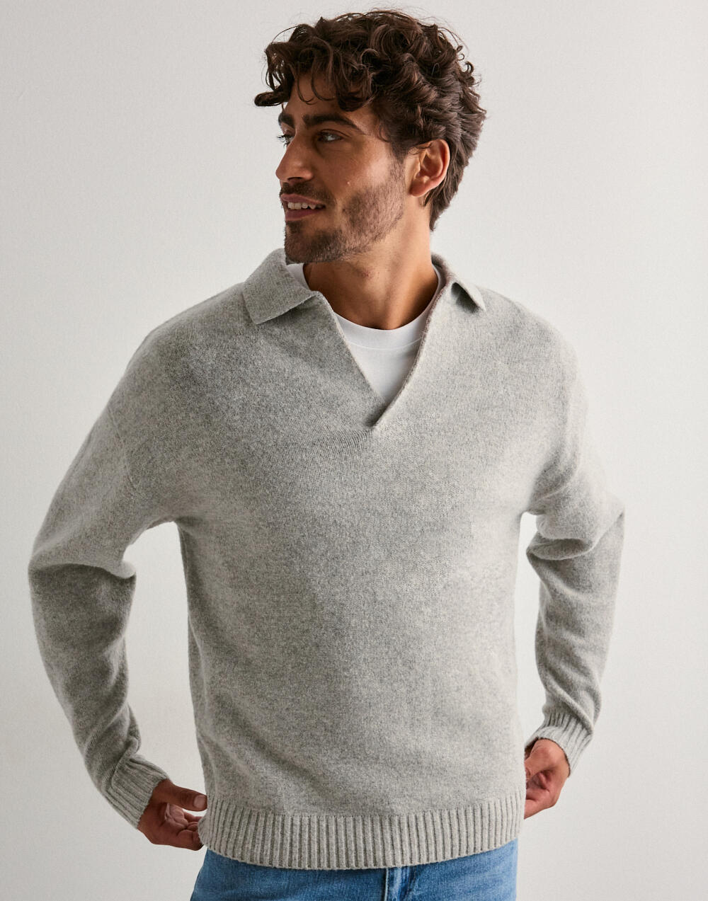 Buy Jack & Jones JJSOHO OLLIE KNIT SPLIT NECK LN - Light Grey