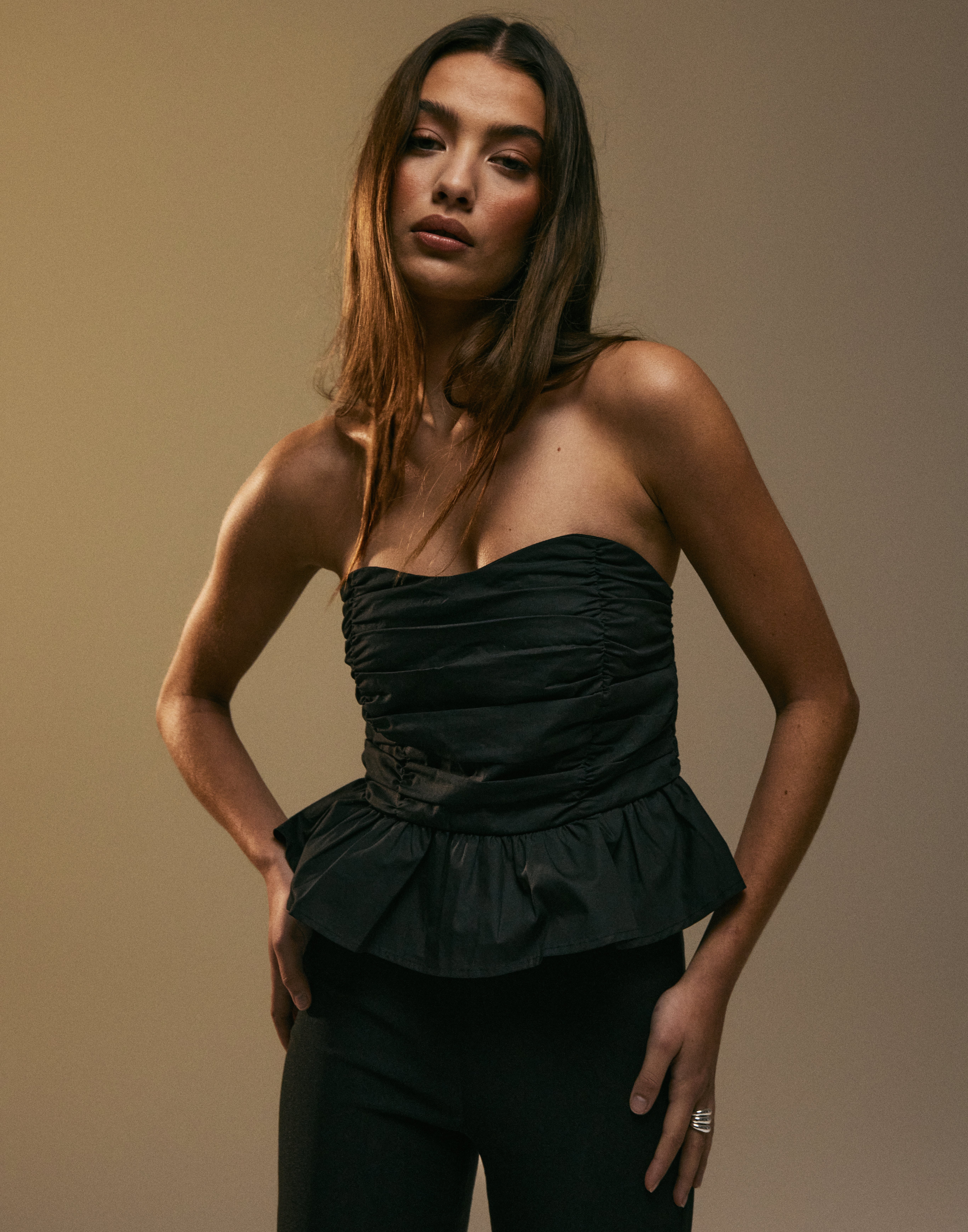 トップス MEDI LINGERIE LIKE PEPLUM BUSTIER BLACK MEDI LINGERIE LIKE PEPLUM BUSTIER BLACK - メルカリ