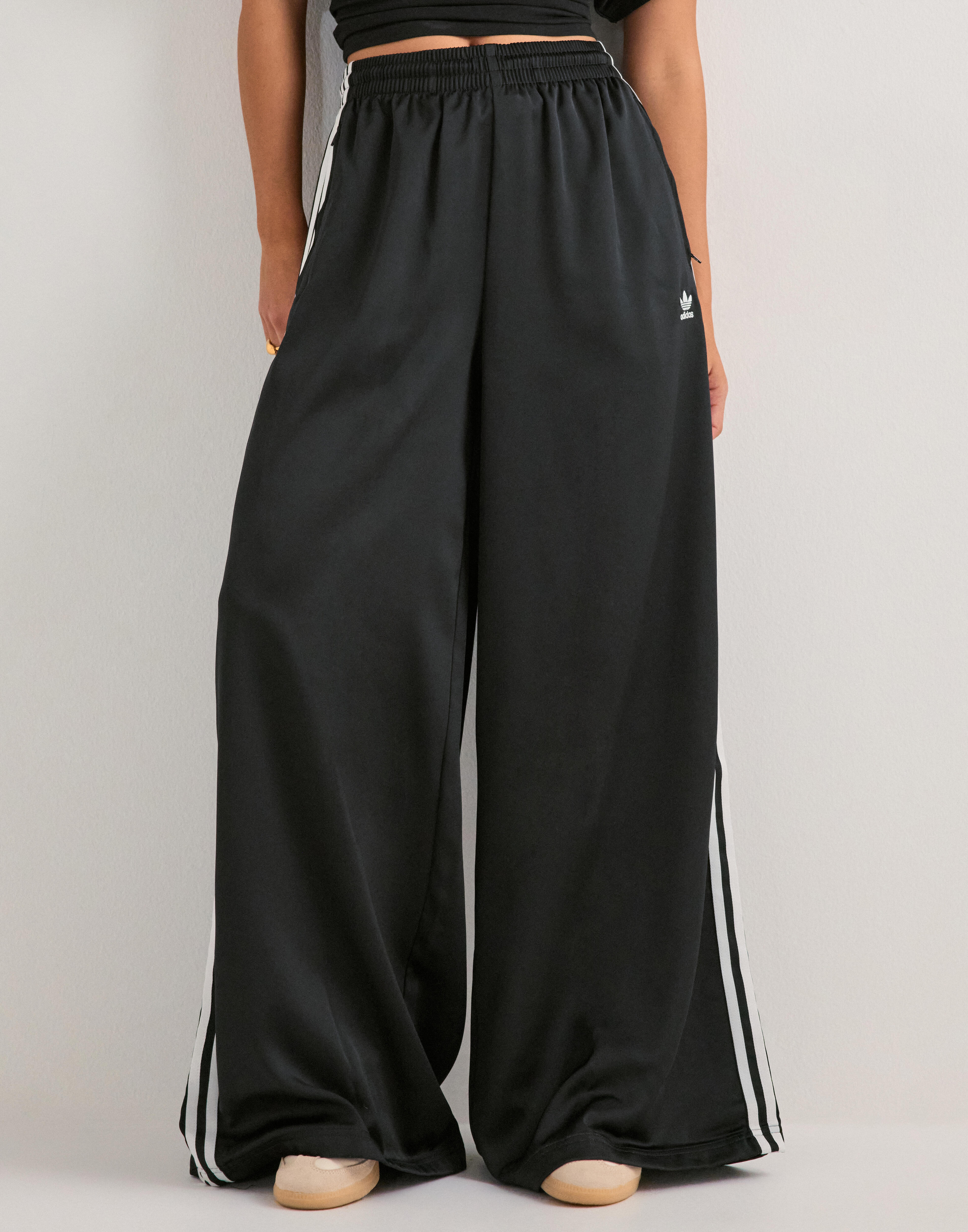Buy Adidas Originals SATIN TP WL - Black | Nelly.com