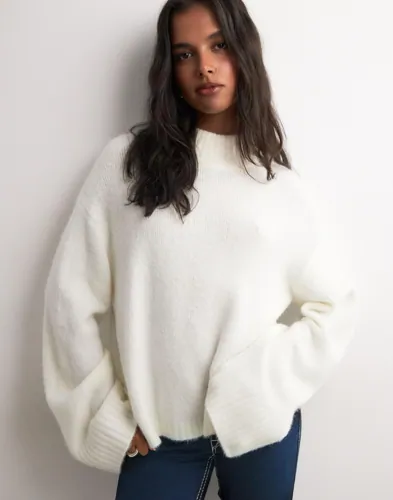 Nelly - Hvid - Wide Sleeve Polo Knit Sweater