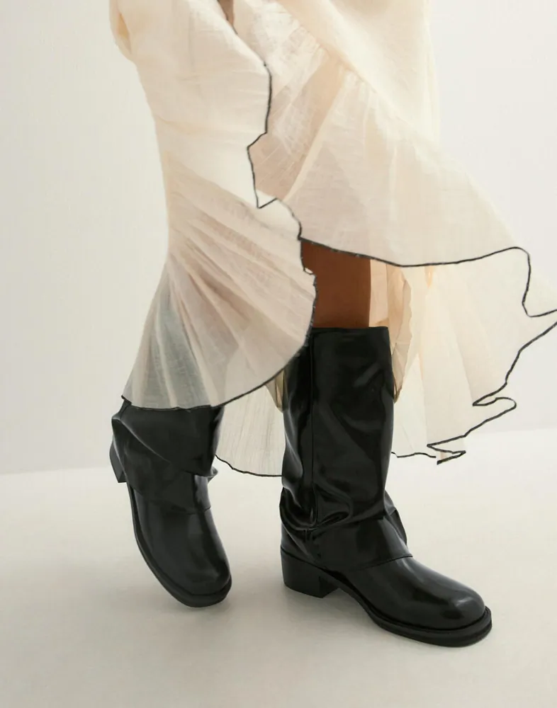 Buy Nelly Low Shaft Scrunch Boot Black