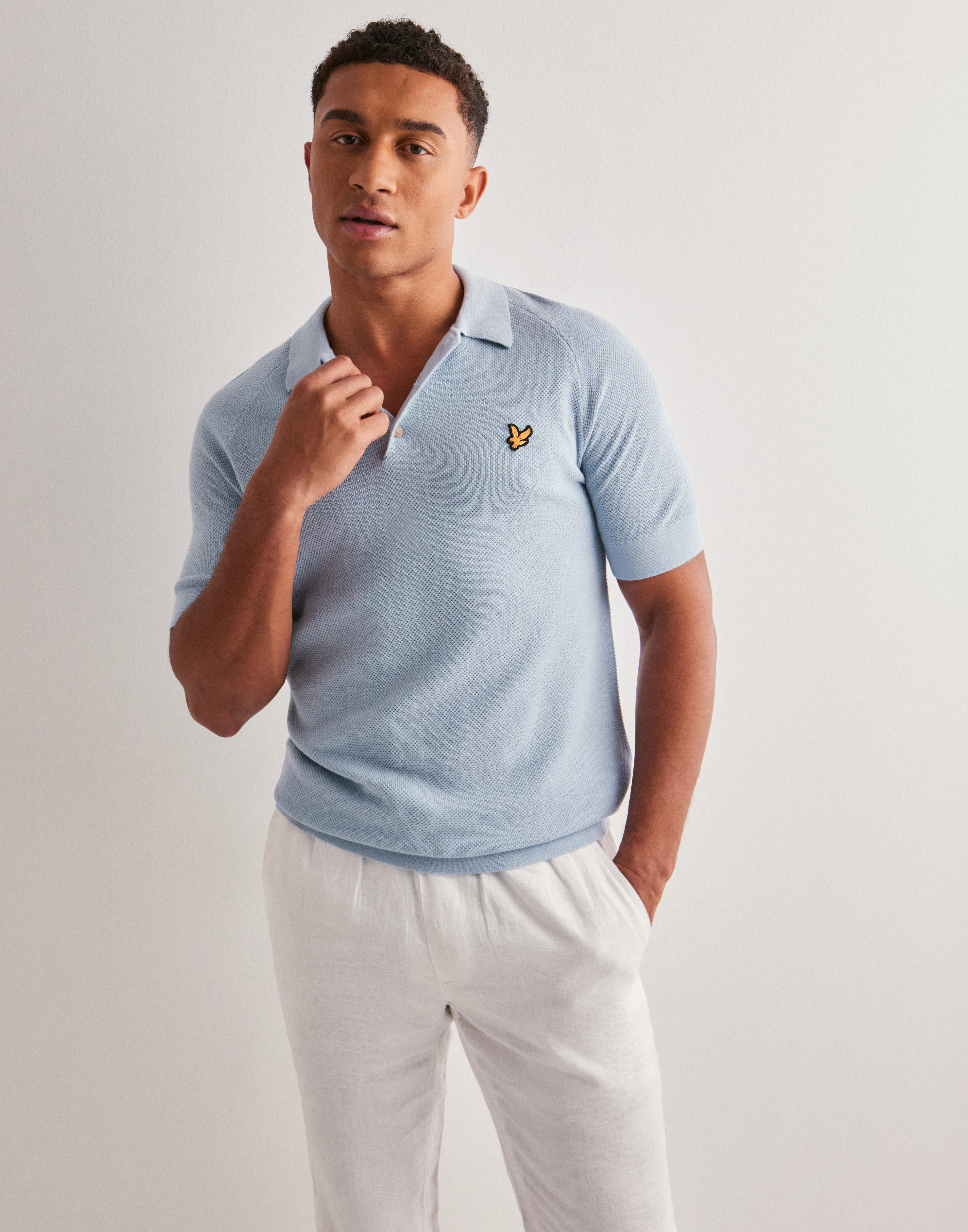 Buy Lyle & Scott Linen Blend Knitted Polo - Light Blue | NLYMAN