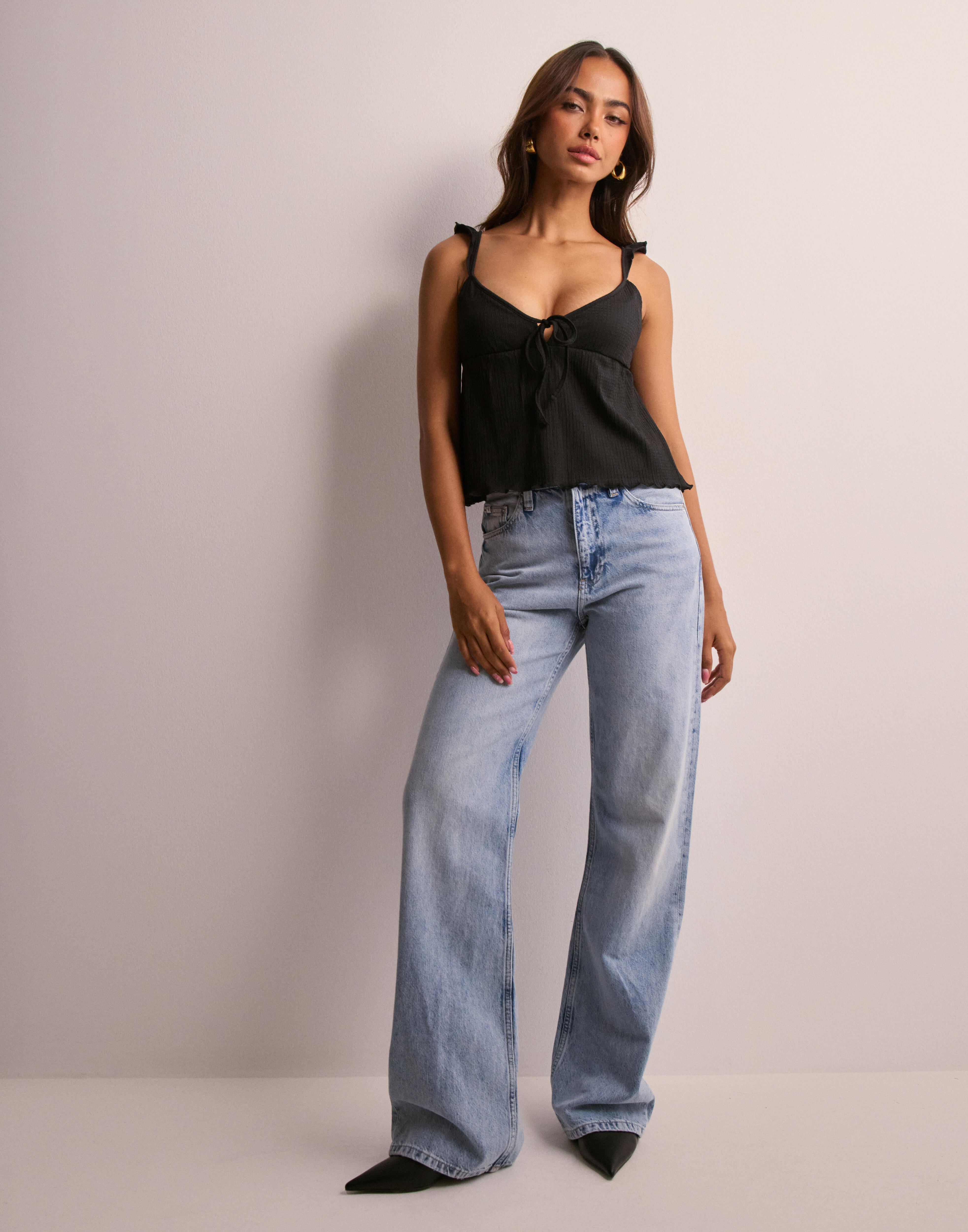 kj-p-nelly-my-cutest-frill-top-black-nelly