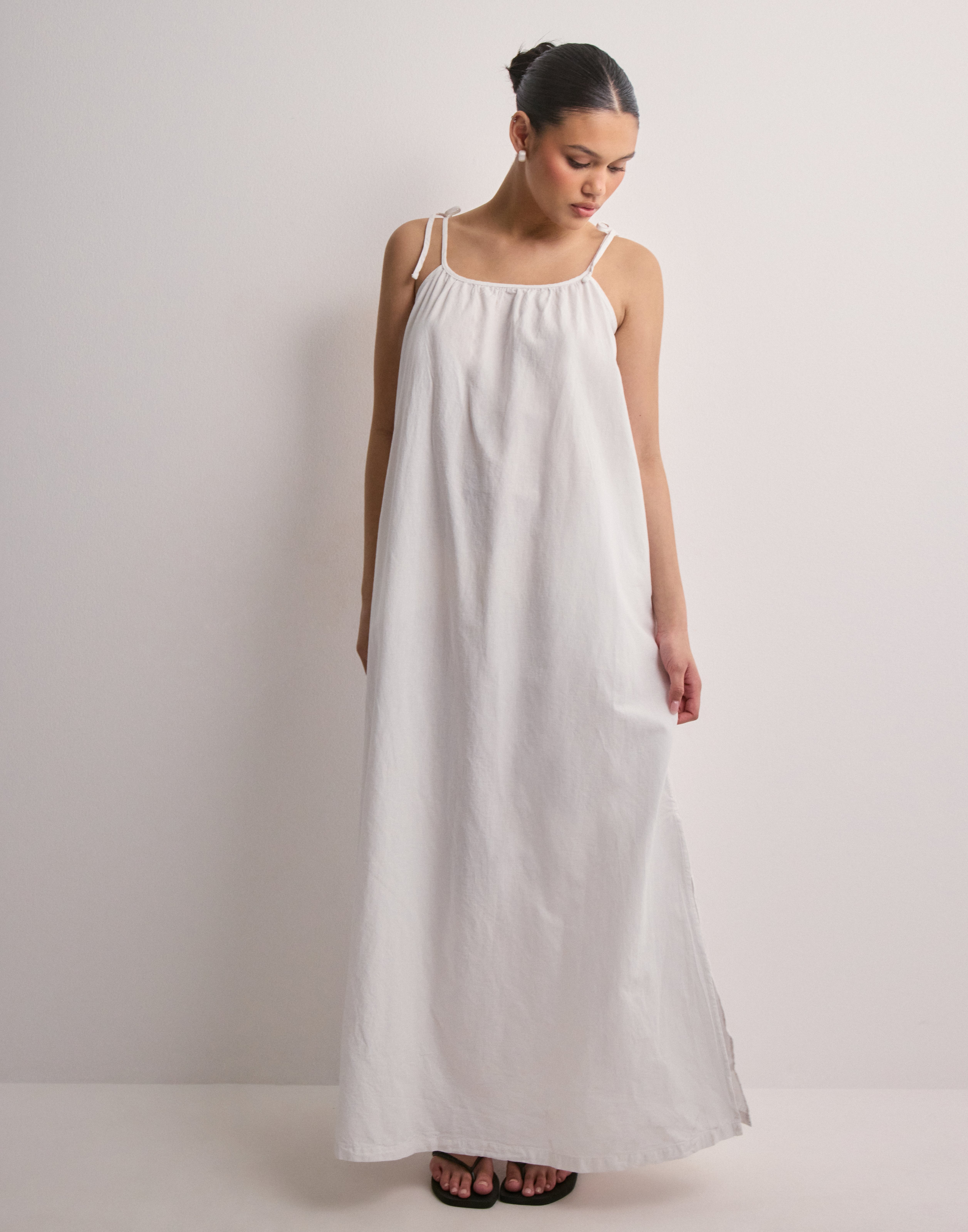 Linen dresses Woman Shop online at Nelly