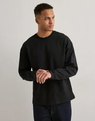 Que Sera Sera Boxy LS Tee Långärmade t-shirts herr – bild 2