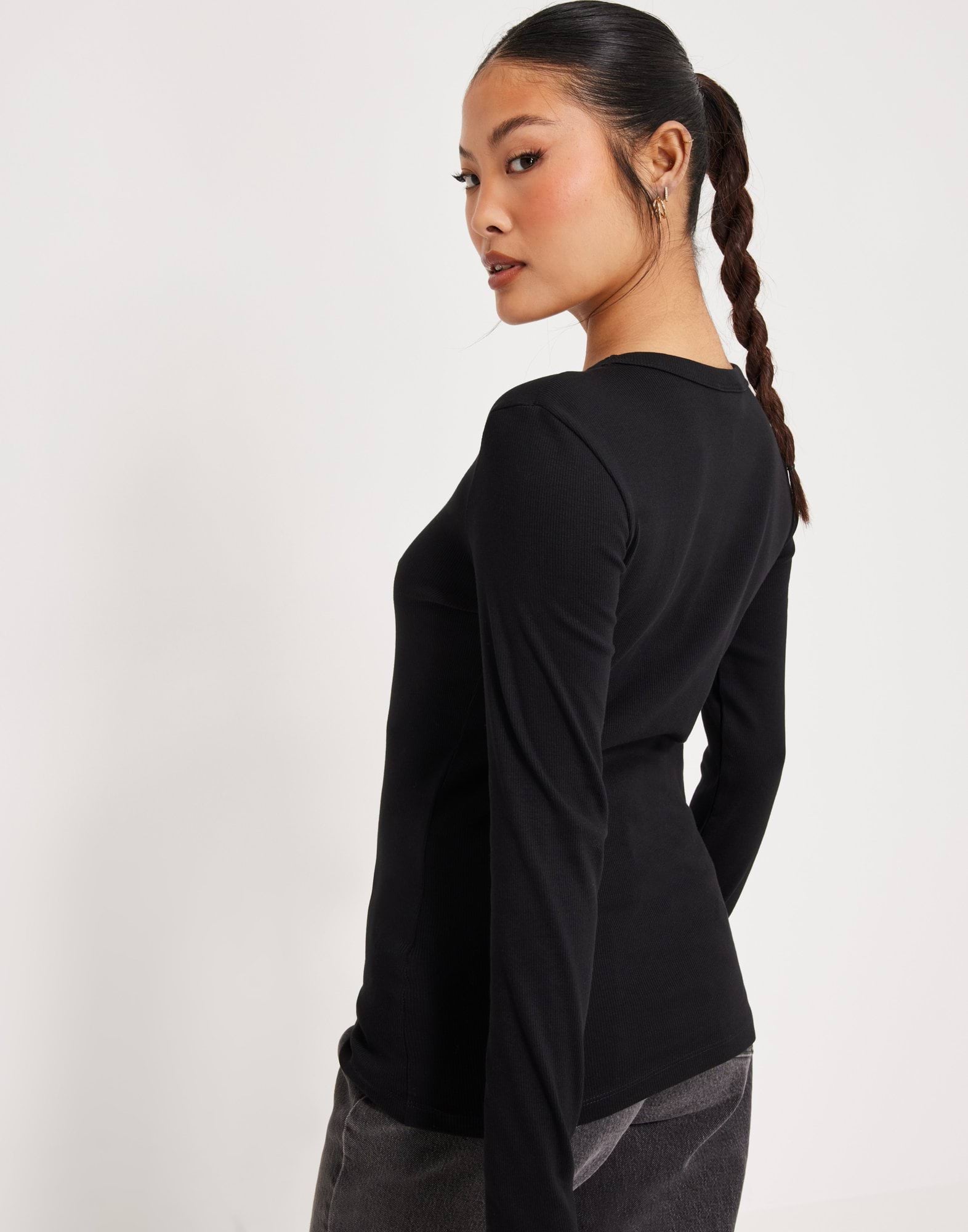 Basic Long Sleeve Top