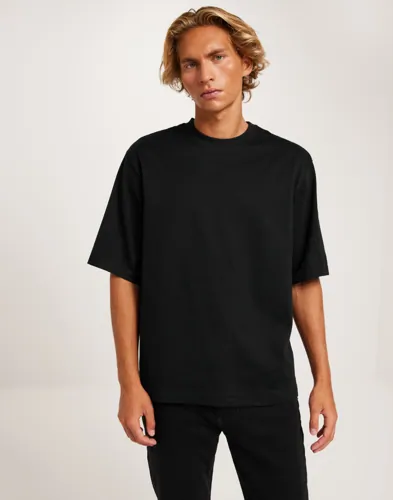 Svart