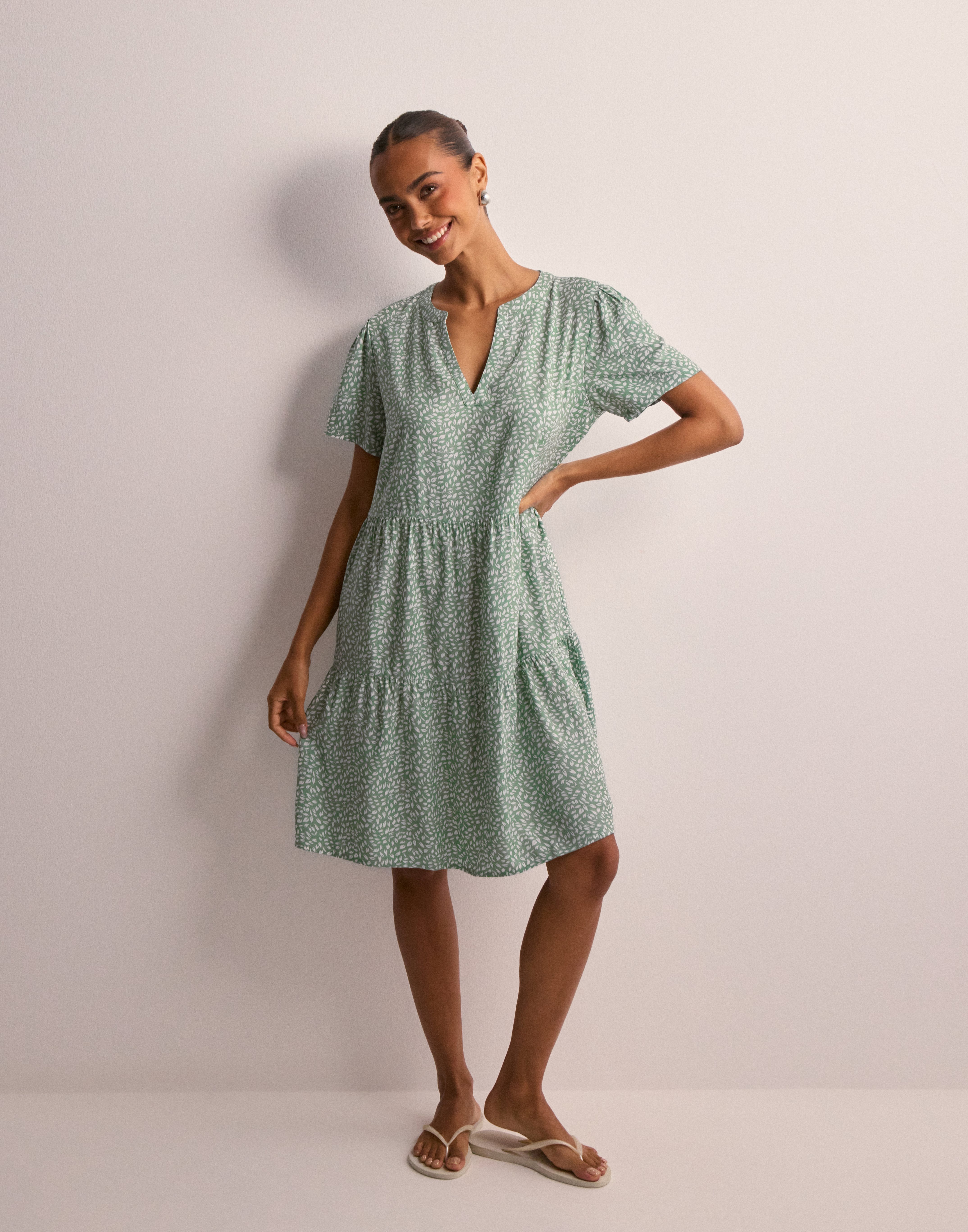 Only - Grøn - Onlzally Life S/S Thea Dress Noos P
