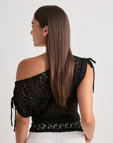 Nelly Wonderful Lace Shoulder Top toppar dam – bild 3