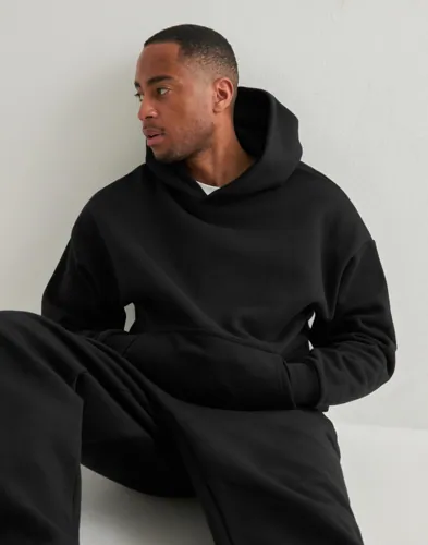 Que Sera Sera Cozy Hoodie Hoodies Svart